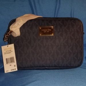 Authentic Michael Kors Large Jetsetter Crossbody